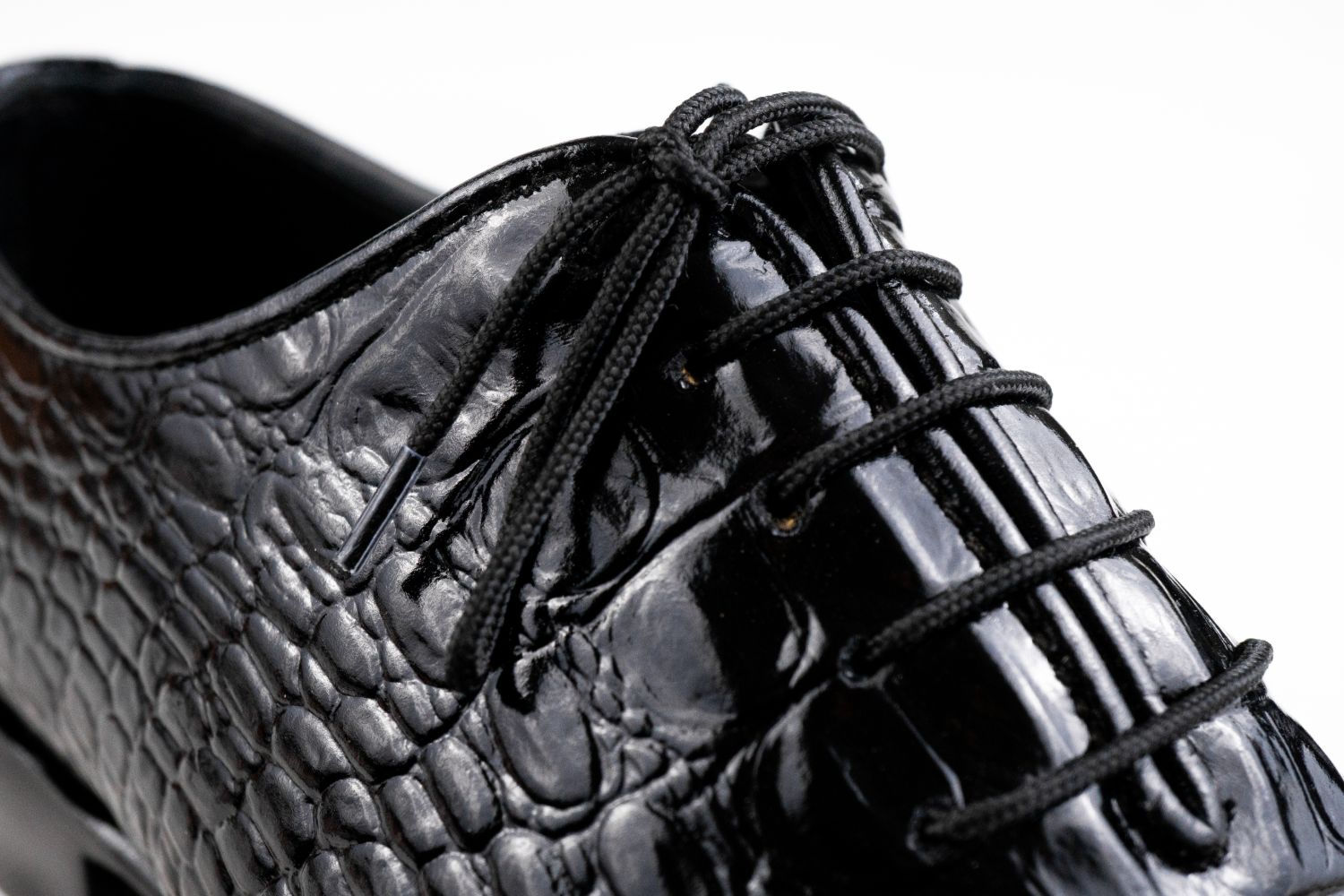 LACCROX BLACK